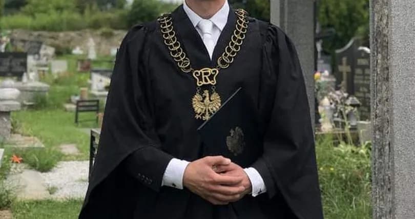 Jak wygląda pogrzeb świecki? Odkryj jego wyjątkowe cechy i przebieg