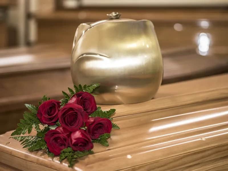 Czy na kremację kupuje się kwiaty? Odkryj ważne tradycje pożegnania Czy na kremację kupuje się kwiaty? Odkryj ważne tradycje pożegnania