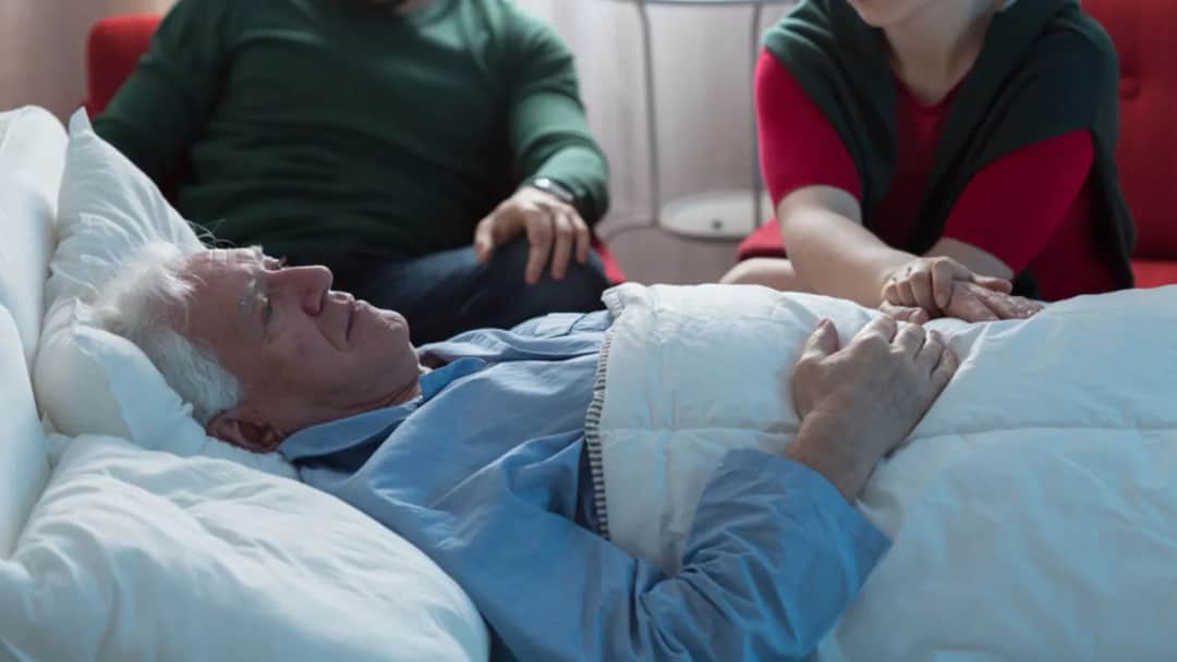 Jak wygląda śmierć na parkinsona? Objawy i trudne etapy umierania