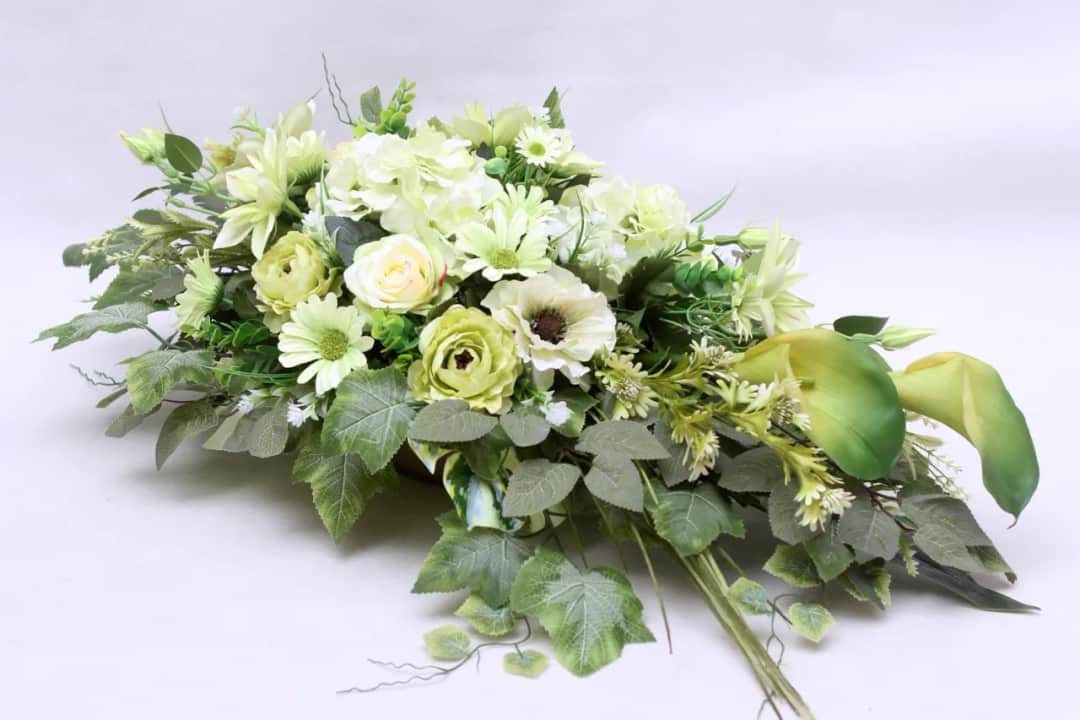 Ile kwiatów na cmentarz: odkryj znaczenie liczby kwiatów