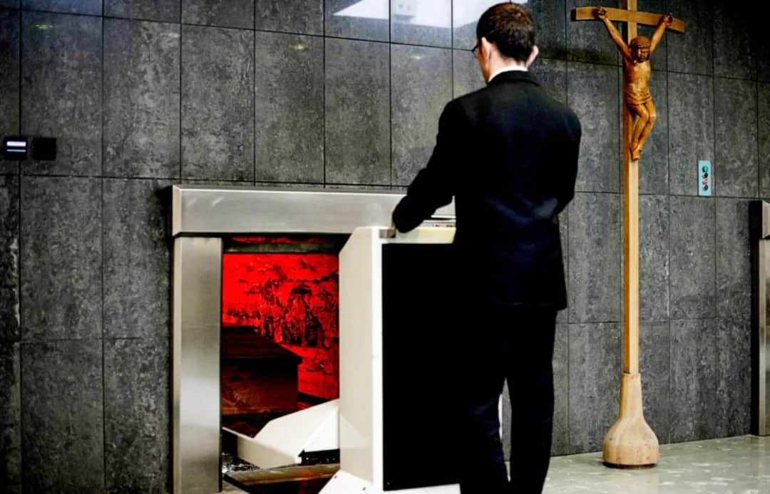 Ile ważą prochy po kremacji? Zaskakujące fakty i różnice